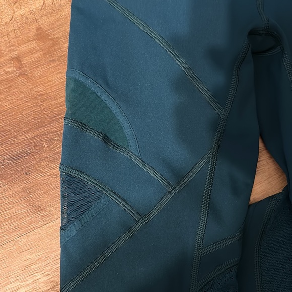 Lululemon leggings - Picture 2 of 6